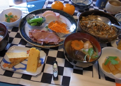 RIMG0060_0101朝-おせち、お雑煮_400.jpg