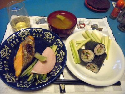 RIMG0006_0203夜-手作り恵方巻き、鮭焼き、お吸い物_400.jpg