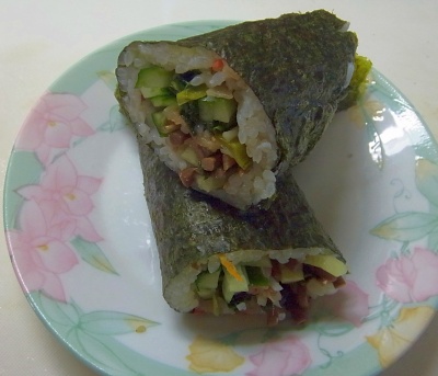 RIMG0013_0213昼-ナムル海苔巻き寿司を作る_400.jpg