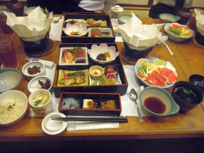 RIMG0048_0623昼外食-七回忌会食_400.jpg