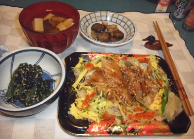 RIMG0015_1122夜-穴子チラシ、ホウレン草の胡麻和え、豆腐のお吸い物、野菜ソテー_400.jpg