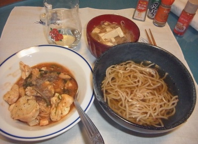 RIMG0021_0123夜-チキンシチュー、蕎麦、豆腐味噌汁_400.jpg