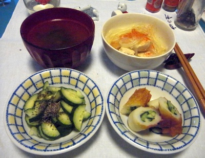RIMG0002_0410夜-きゅうりサラダ、ちくわ、鶏煮物、お吸い物_400.jpg