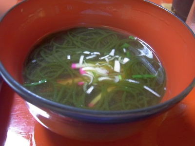 RIMG0153_20140626夕食つるつるわかめ蕎麦_400.jpg