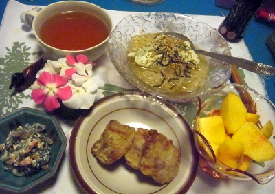 R0012486_0821夜-鶏の空揚げ、白和、こんにゃく中華そば、ネクタリン、スープ_400.jpg