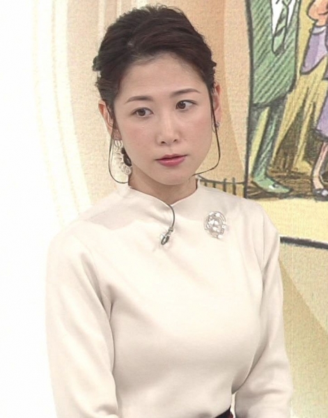 桑子真帆　巨乳 ◎桑子真帆の胸元がピチピチ巨乳がクッキリ！！巨乳が揺れる！！ | 新・女子アナ図鑑