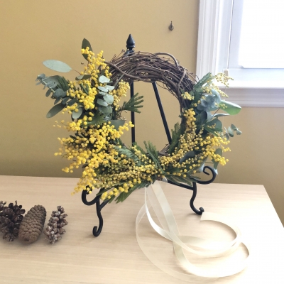 ミモザリース　スワッグ　手作り　ニュージャージー　アメリカ　花　フラワークラス　レッスン　mimosa wreath swag diy craft Paramus New Jersey USA Garden Fondly