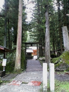 尾白川4