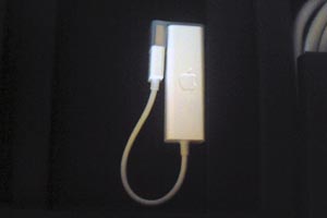Apple USB Ethernet アダプタ(拡大)