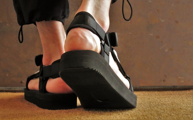 SUICOKE ¥¹¥¤¥³¥Ã¥¯ ¥µ¥ó¥À¥ë (2).JPG