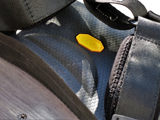 SUICOKE ¥¹¥¤¥³¥Ã¥¯ ¥µ¥ó¥À¥ë (6).JPG