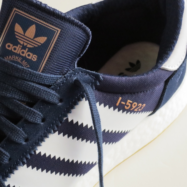 adidasOriginals iniki ˥.JPG