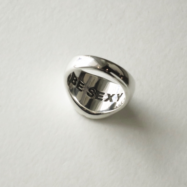 chari&co ꥢɥ   CIRCLE LOGO RING.jpg