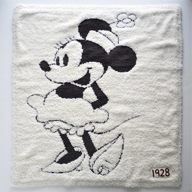 DISNEY COLLECTION by BAREFOOT DREAMS Baby Blanket(3).jpg