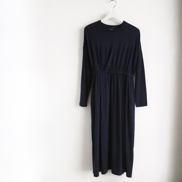 2つの異なる Navy ワンピース Florent フローレント Fringe East New Arrival