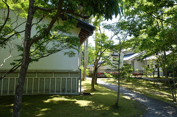 民芸館」の円空さん | 「円空の冒険」追跡ノート