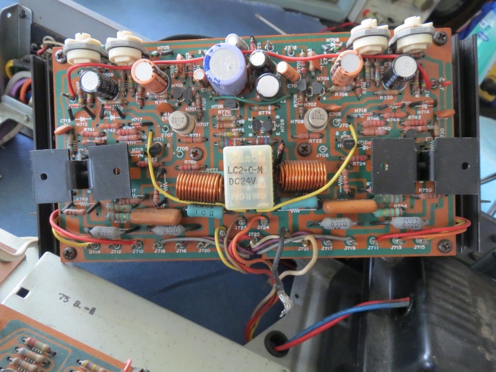 Marantz　Model1070 プリメインアンプ　修理、チューンナップ済み！ Marantz #1070プリメインアンプ修理 | 滋賀オーディオサービス