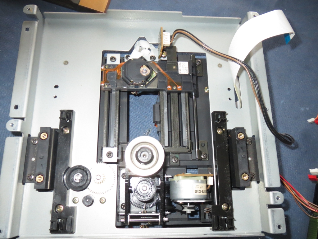 TEAC VRDS-10ES CDプレーヤー修理 | 滋賀オーディオサービス 公式ブログ