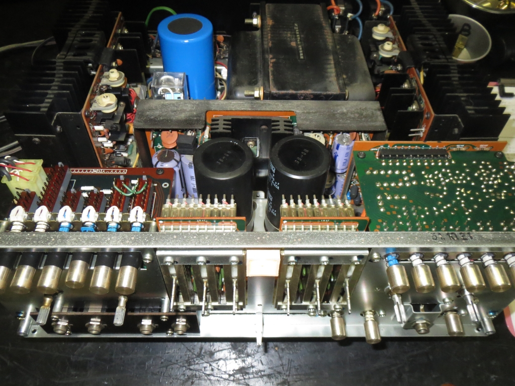 Marantz モデル1250 プリメインアンプ修理 | 滋賀オーディオ Marantz モデル1250 プリメインアンプ修理 | 滋賀オーディオ