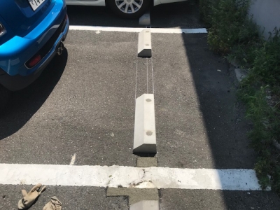 車止め設置 (2).jpg