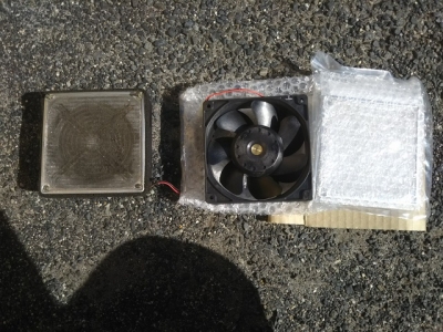 精算機内ファン.JPG