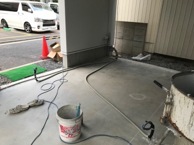 事前配管作業1.jpg
