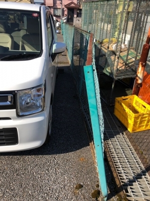 フェンス撤去・看板移設工事2.JPG