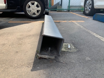 車止め補修前?.jpg