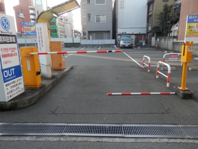 入口ゲートバー交換.JPG