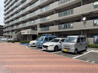 ペルル府中浜田来客用駐車場.jpg
