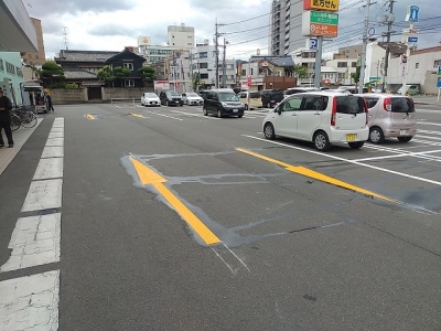 車路駐車防止のため矢印ライン工事4.jpg