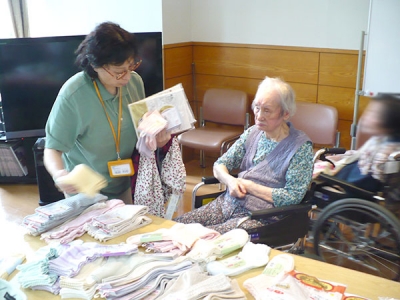 苑内での衣料品販売会