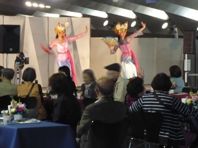大桟橋へドライブ