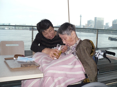 大桟橋へドライブ