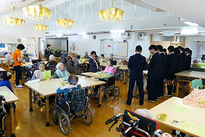 藤の木中学校
