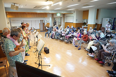 ウクレレ演奏会