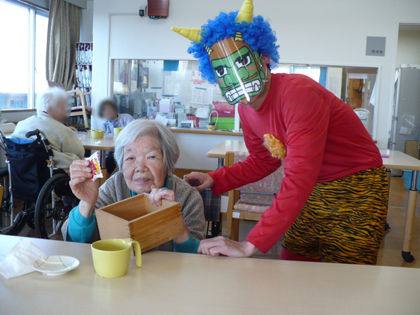 節分の豆まき