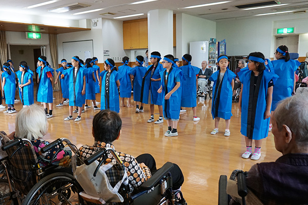 藤の木小学校4年2組の皆さん