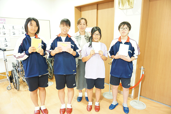 南ヶ丘中学の皆さんが来苑