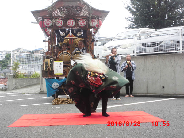 千保町内会の子ども神輿と山車