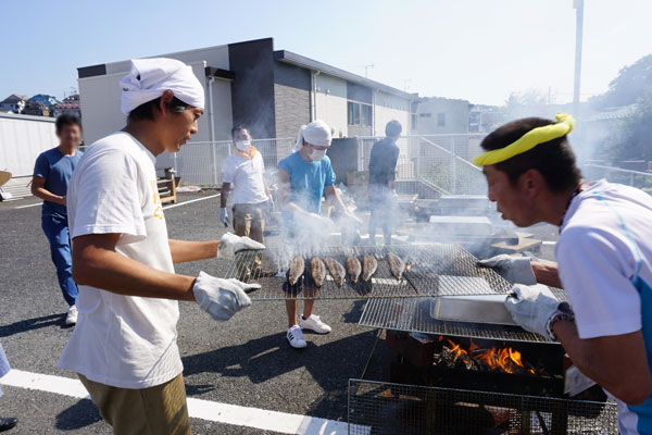 さんまを食べよう会