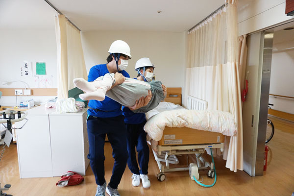 夜間想定防災訓練