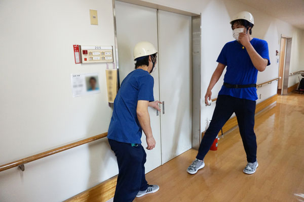 夜間想定防災訓練