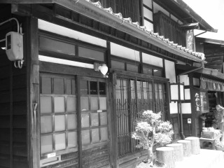 日本の家はうつくしいです。