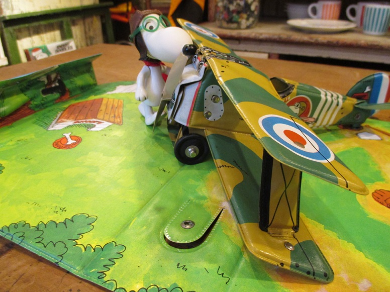 Snoopy and his Sopwith Camel | インディヒナ | AMERICAN JUNK STYLE