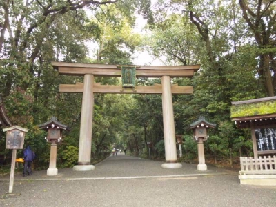 大神神社参道入口