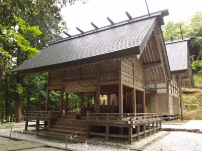 比沼麻奈為神社社殿