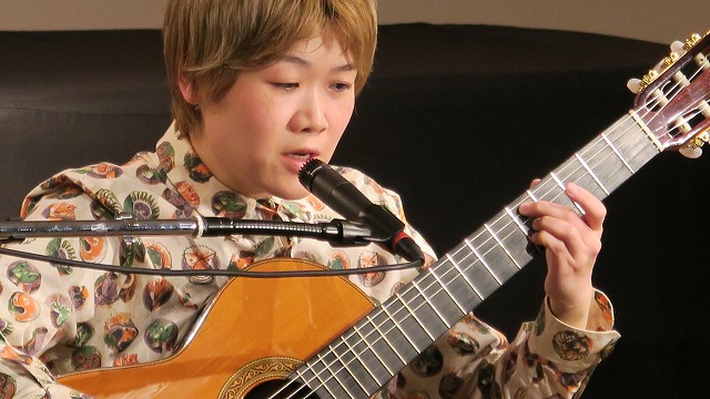 ギター MOMO-KUMO 木村モモ ギター | YOSHUホール便り