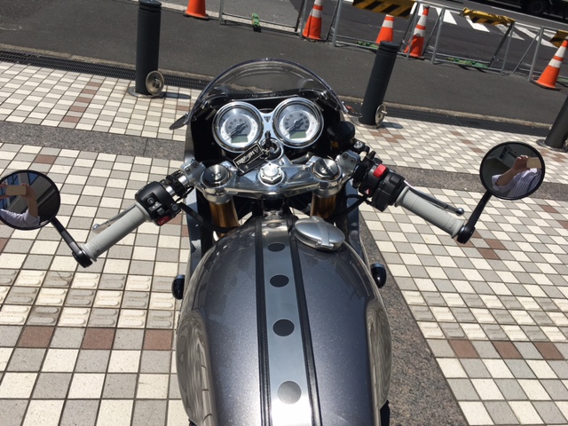 Thruxton900_10.jpg