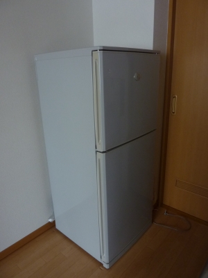 今までありがとう!SHARPの両開き冷蔵庫